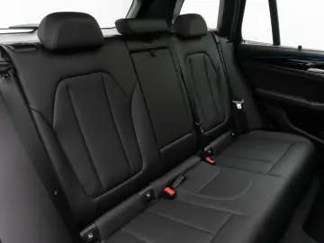 BMW X3 xD30e M Sport Panorama 360  HUD DAB HiFi AHK