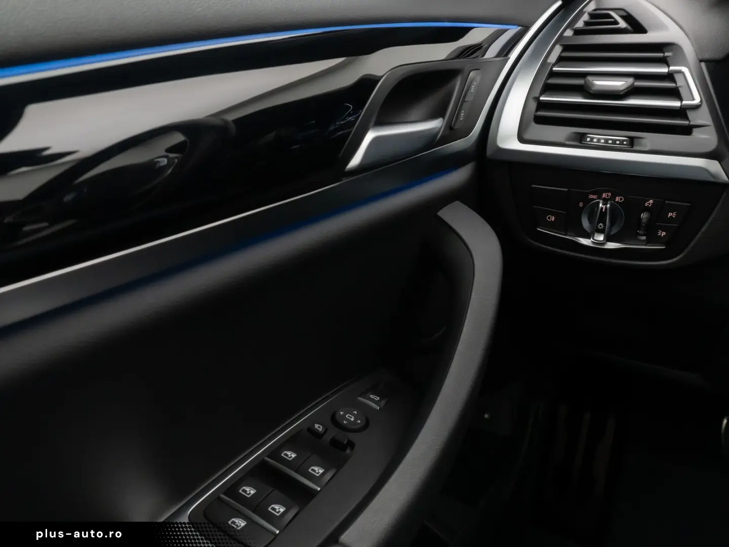 BMW X3 xD30e M Sport Panorama 360  HUD DAB HiFi AHK