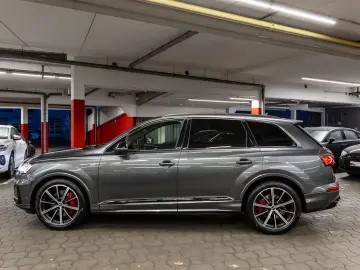 AUDI Q7 50TDI quattro competition plus Laser Pano AHK
