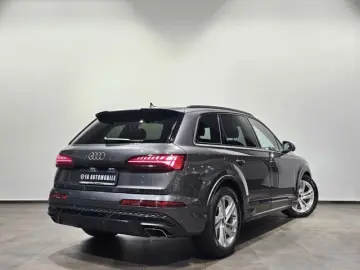 AUDI Q7 50 TDI S Line Black 7Sitz Pano Matrix Facelif