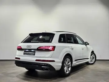 AUDI Q7 50 TDI S Line Black 7Sitz Pano Matrix Facelif