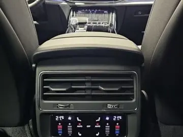 AUDI Q7 50 TDI S Line Black 7Sitz Pano Matrix Facelif