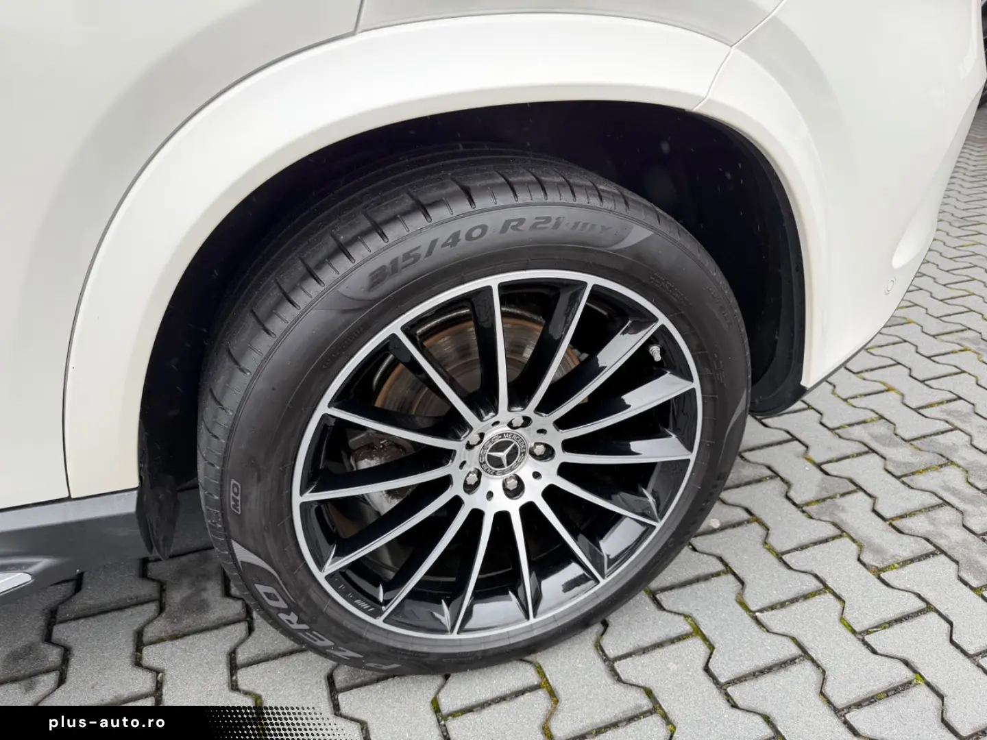 MERCEDES-BENZ GLE 400d 4M AMG-PAKET 360 HUD ACC LED AHK DAB