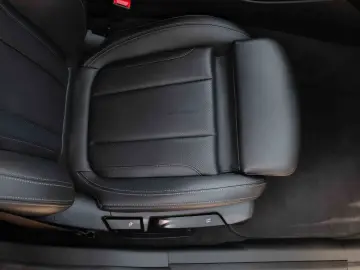 BMW Seria 3 318d AT MHEV