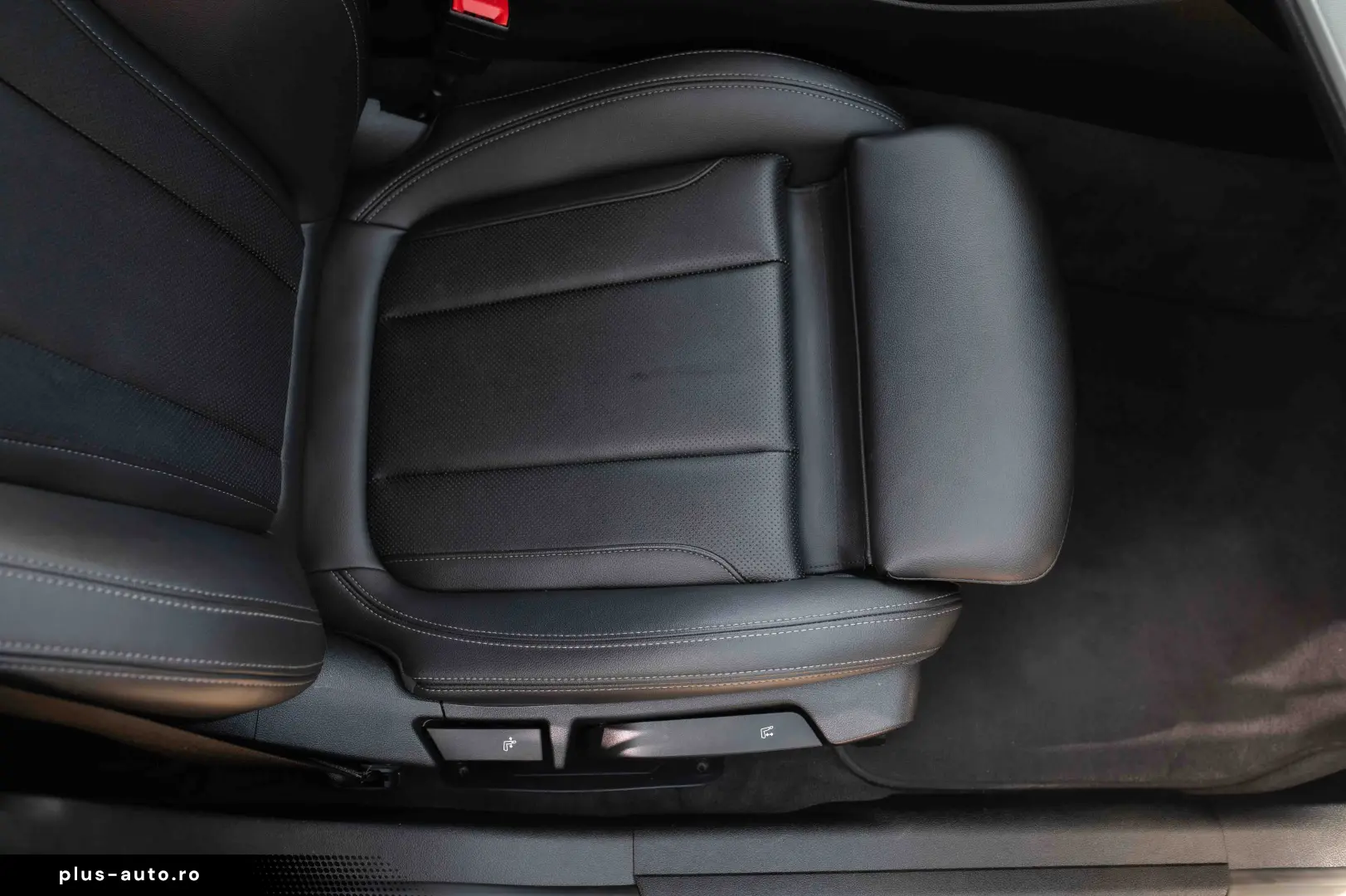 BMW Seria 3 318d AT MHEV