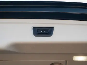 BMW Seria 3 318d AT MHEV