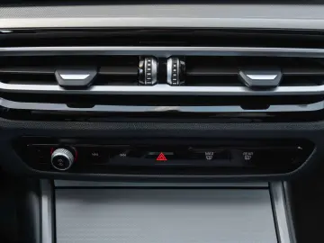 BMW Seria 3 318d AT MHEV