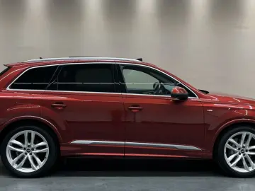 AUDI Q7 50 TDI quattro S line  1. HAND BANG&OLUFSEN