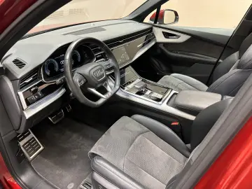 AUDI Q7 50 TDI quattro S line  1. HAND BANG&OLUFSEN