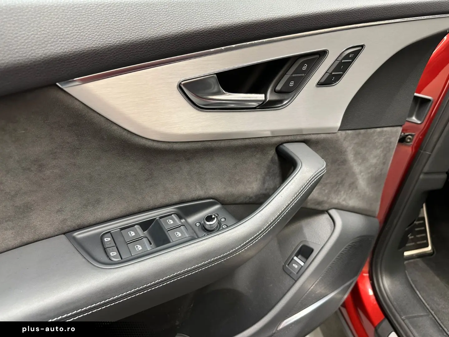 AUDI Q7 50 TDI quattro S line  1. HAND BANG&OLUFSEN