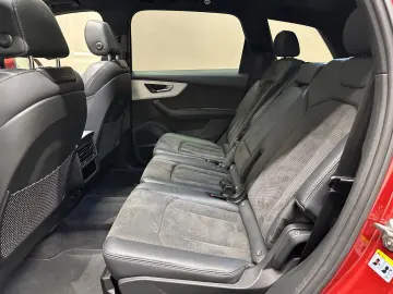 AUDI Q7 50 TDI quattro S line  1. HAND BANG&OLUFSEN