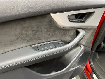 AUDI Q7 50 TDI quattro S line  1. HAND BANG&OLUFSEN