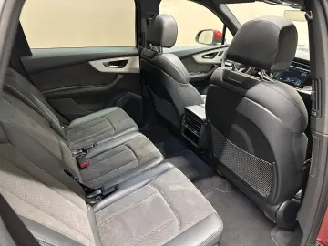 AUDI Q7 50 TDI quattro S line  1. HAND BANG&OLUFSEN