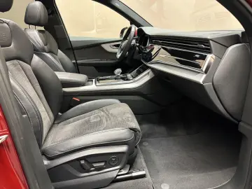 AUDI Q7 50 TDI quattro S line  1. HAND BANG&OLUFSEN