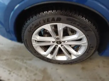 AUDI Q7 quattro S line  7 SITZE AHK HUD PANO MATRIX B