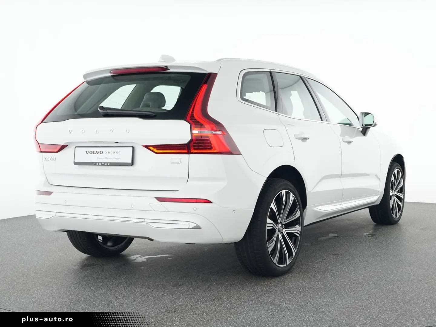 VOLVO XC60 T8 Recharge AWD Plus Bright 21  H&K 360