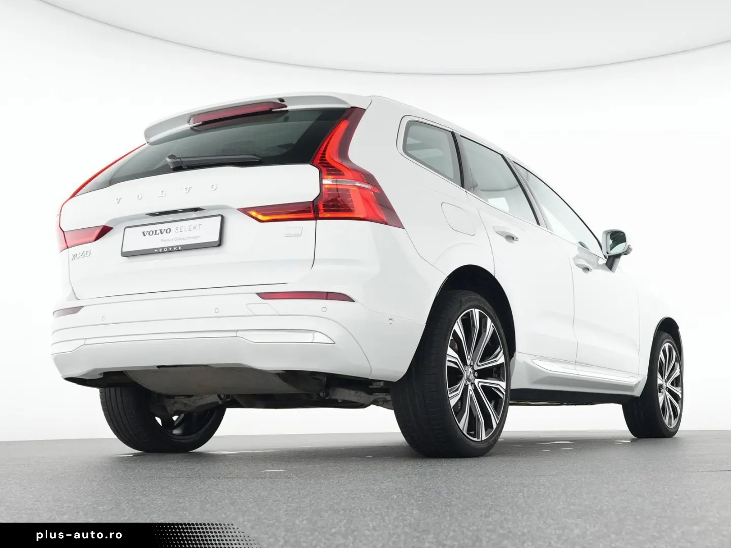 VOLVO XC60 T8 Recharge AWD Plus Bright 21  H&K 360