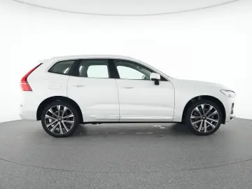 VOLVO XC60 T8 Recharge AWD Plus Bright 21  H&K 360