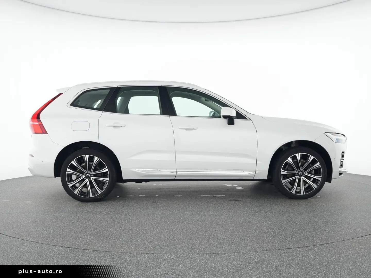 VOLVO XC60 T8 Recharge AWD Plus Bright 21  H&K 360