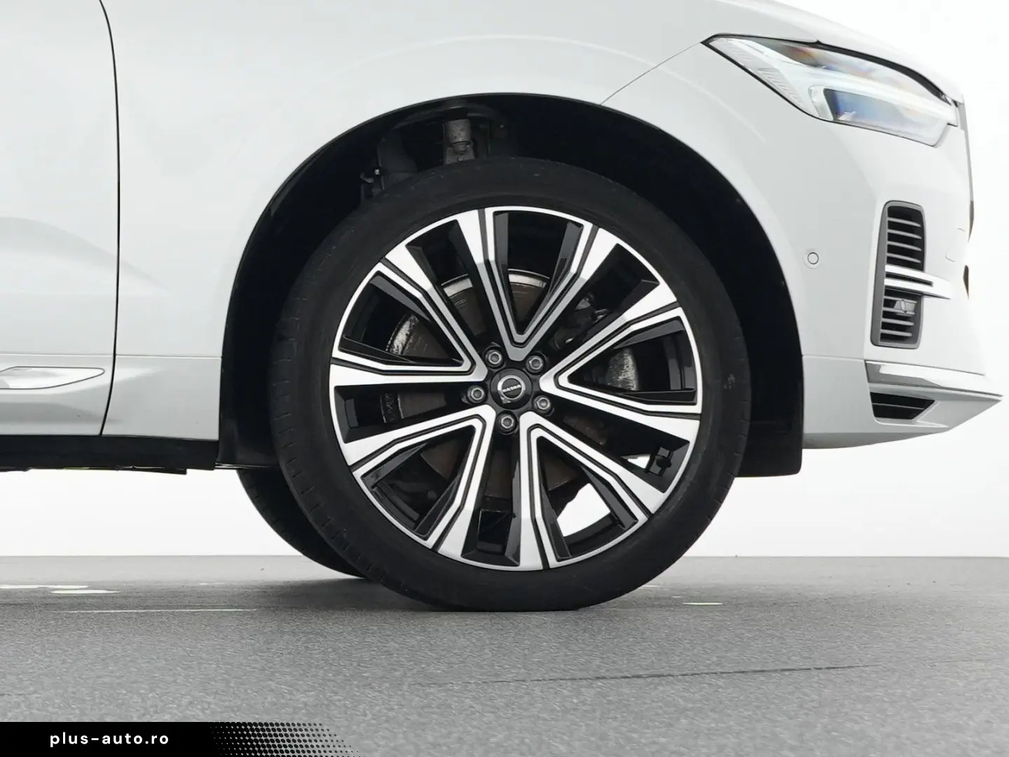 VOLVO XC60 T8 Recharge AWD Plus Bright 21  H&K 360