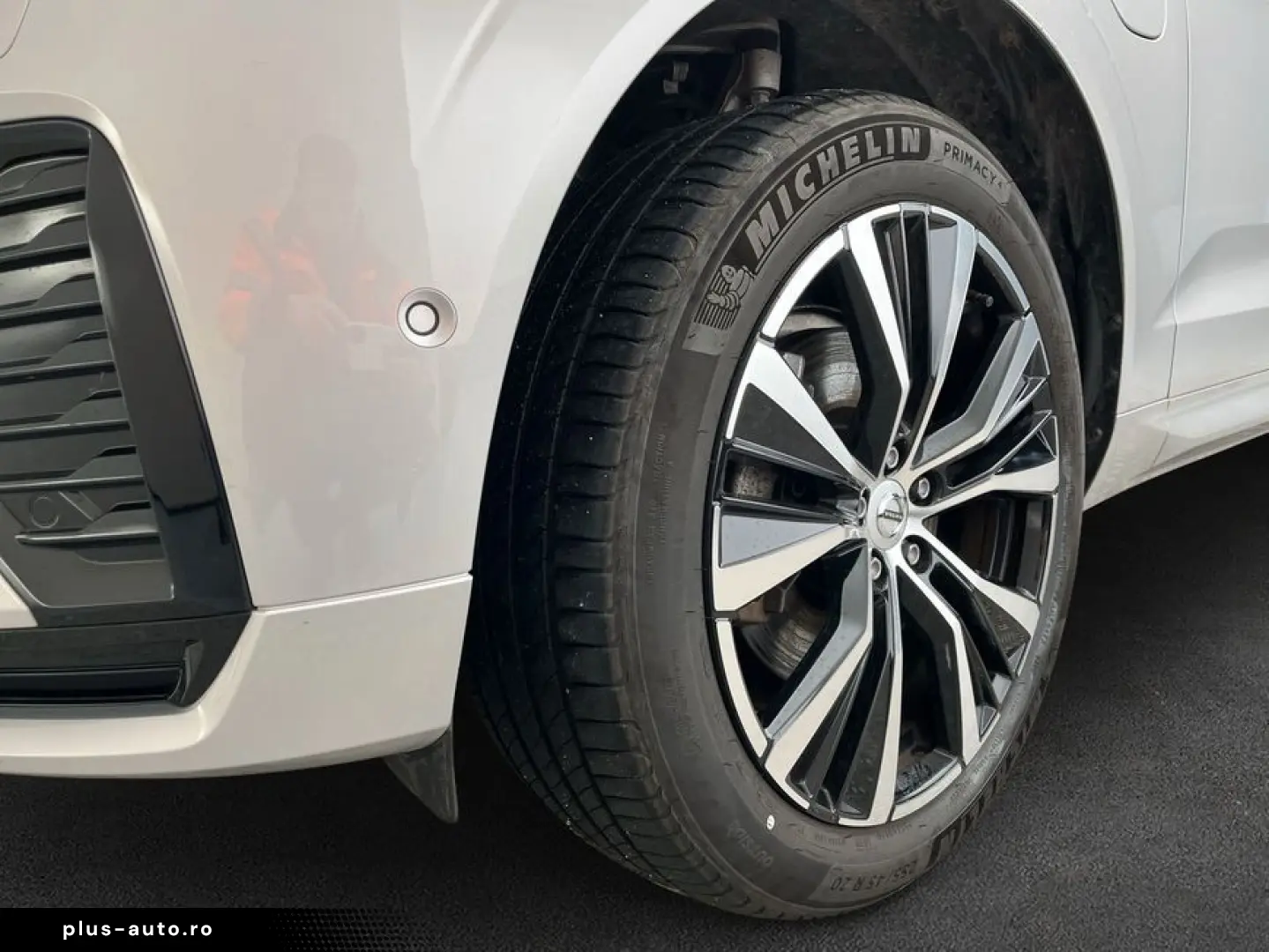 VOLVO XC60 T8 AWD Recharge Plus Dark