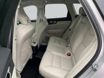 VOLVO XC60 T8 AWD Recharge Plus Dark