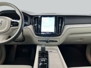 VOLVO XC60 T8 AWD Recharge Plus Dark