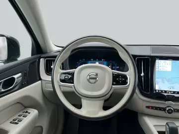 VOLVO XC60 T8 AWD Recharge Plus Dark