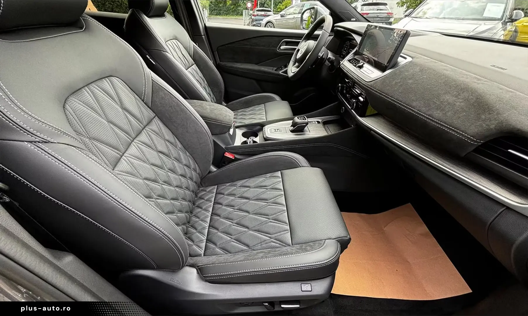 NISSAN QASHQAI TEKNA   Bose Massage HUD Pano 360 ACC Win Pa