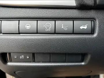 NISSAN QASHQAI TEKNA   Bose Massage HUD Pano 360 ACC Win Pa