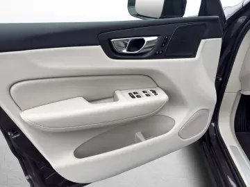 VOLVO XC60 Recharge T6 INSCRIPTION