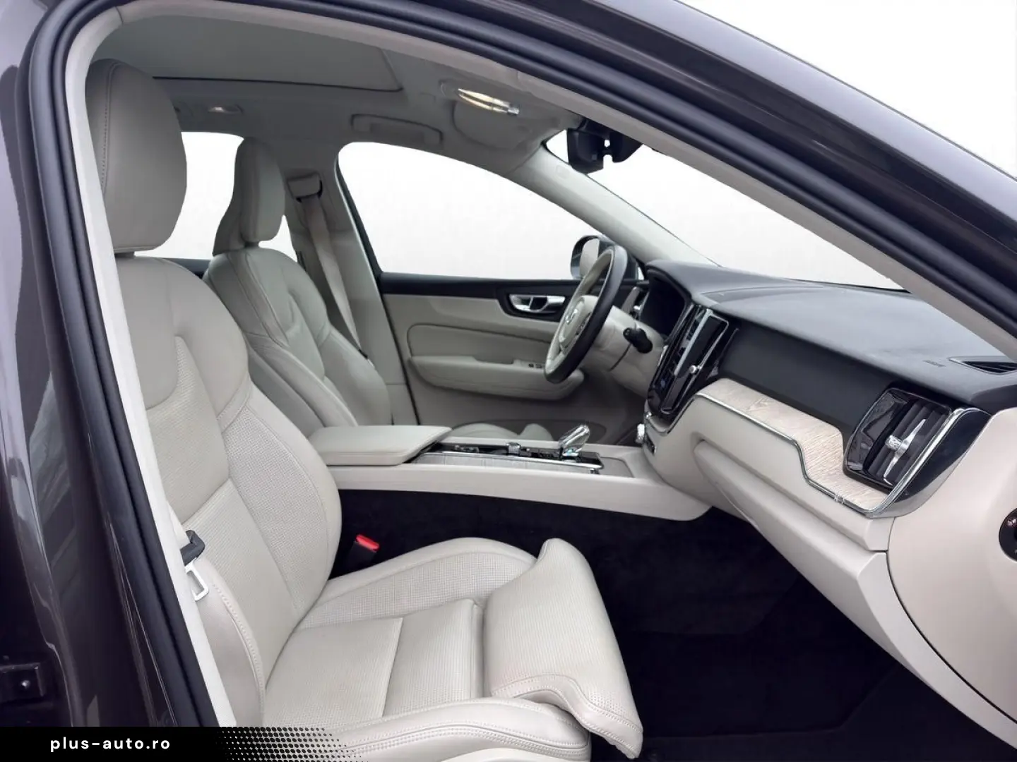 VOLVO XC60 Recharge T6 INSCRIPTION