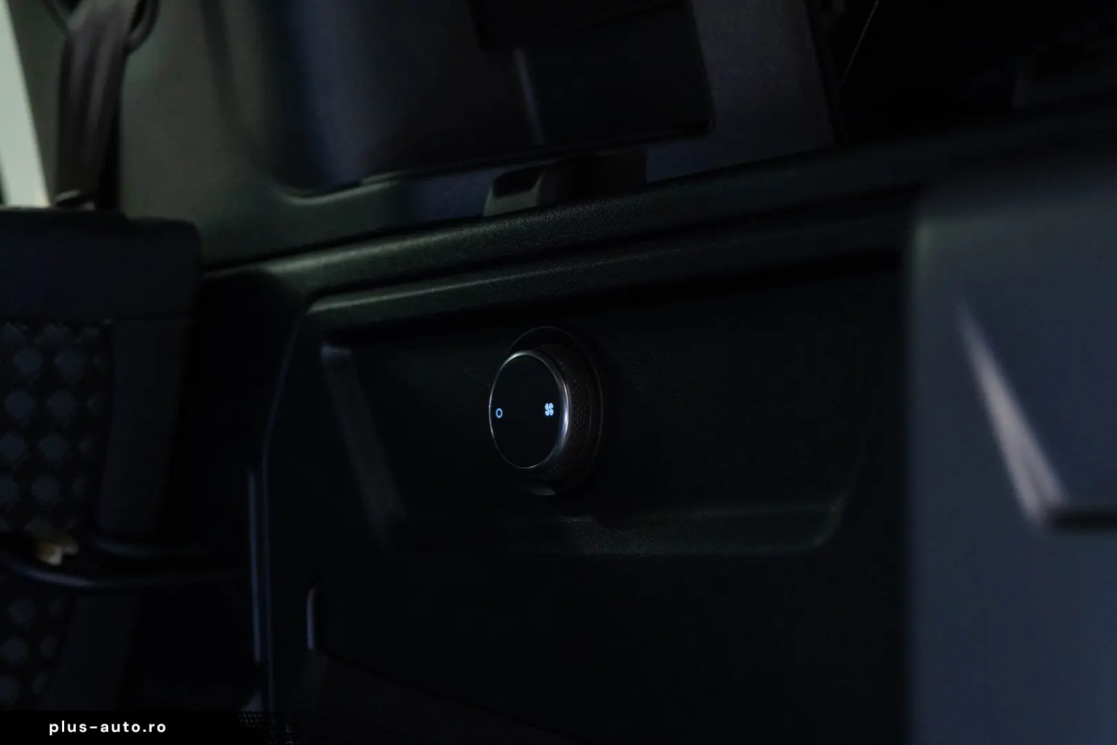 Land Rover Defender 110 3.0 P400 MHEV X-Dynamic HSE