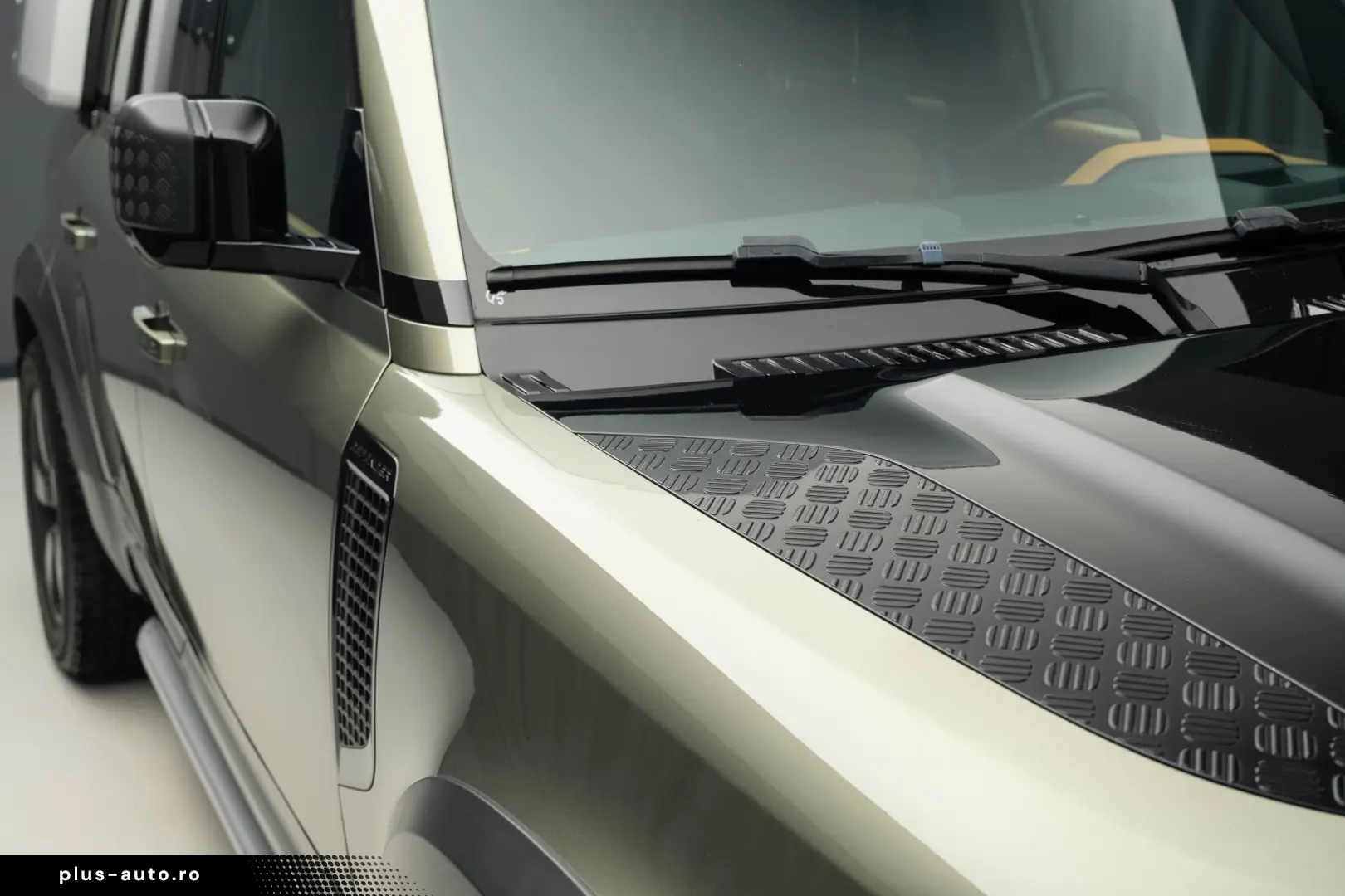 Land Rover Defender 110 3.0 P400 MHEV X-Dynamic HSE