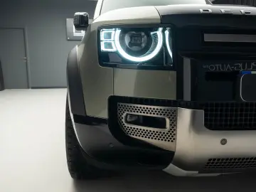 Land Rover Defender 110 3.0 P400 MHEV X-Dynamic HSE