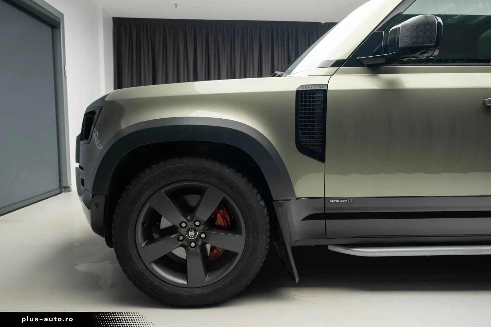 Land Rover Defender 110 3.0 P400 MHEV X-Dynamic HSE