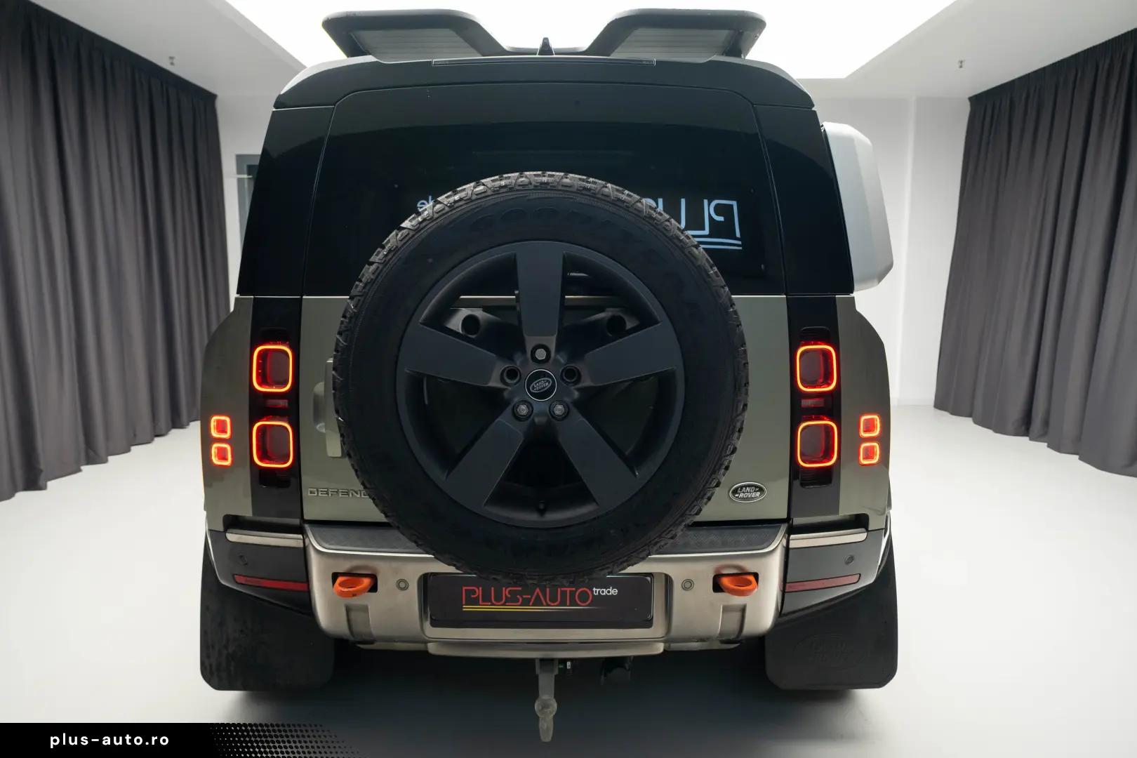 Land Rover Defender 110 3.0 P400 MHEV X-Dynamic HSE