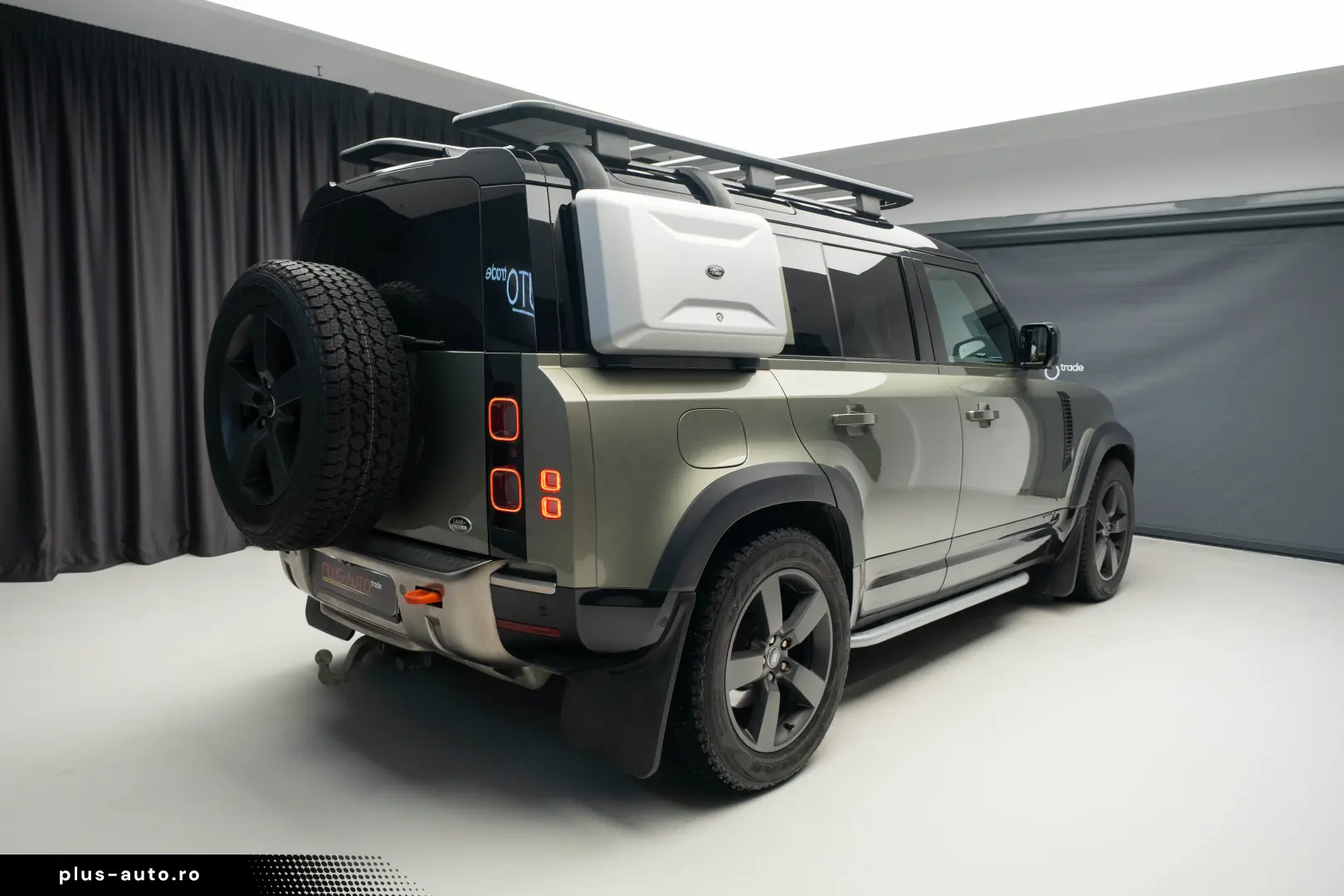 Land Rover Defender 110 3.0 P400 MHEV X-Dynamic HSE