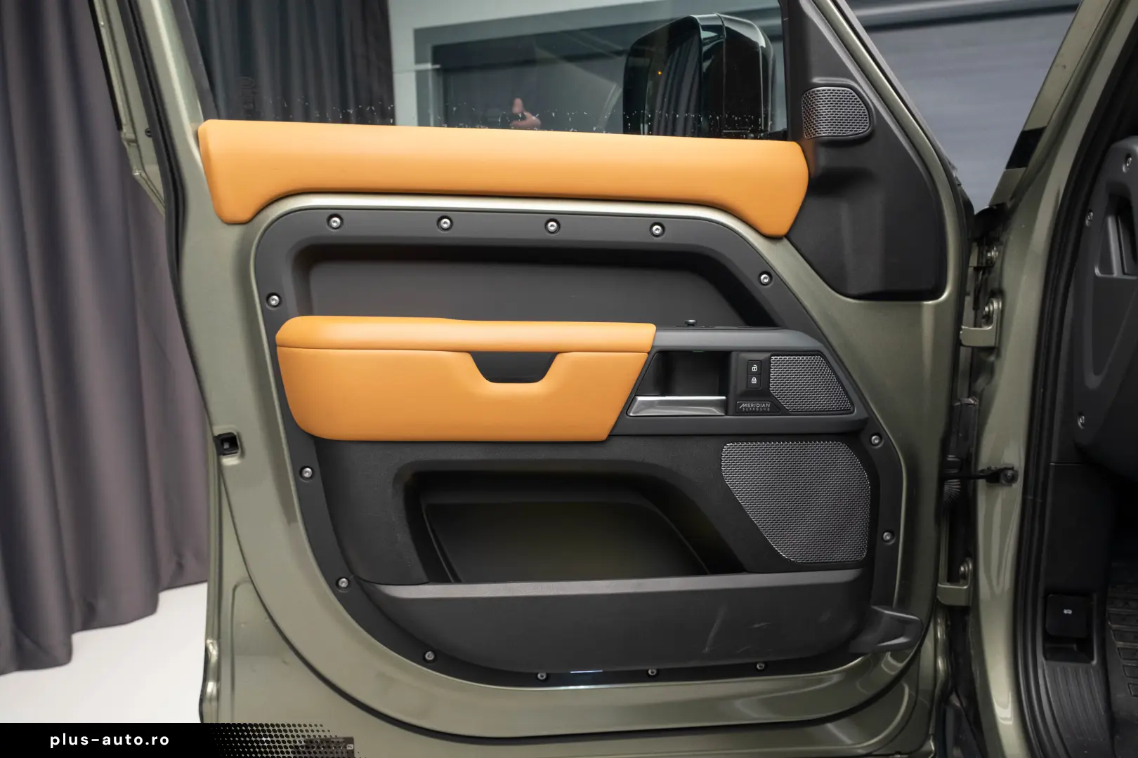 Land Rover Defender 110 3.0 P400 MHEV X-Dynamic HSE