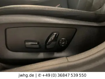 BMW 530 Lim e Facelift DrivingProf HeadUp 360  Laser