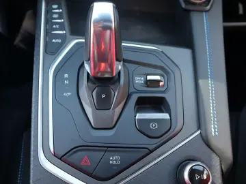 LYNC AND CO 01 1.5 TD PHEV Aut. LED ACC 360  Pano