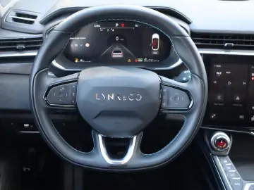 LYNC AND CO 01 1.5 TD PHEV Aut. LED ACC 360  Pano