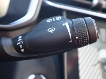 LYNC AND CO 01 1.5 TD PHEV Aut. LED ACC 360  Pano