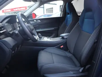 LYNC AND CO 01 1.5 TD PHEV Aut. LED ACC 360  Pano