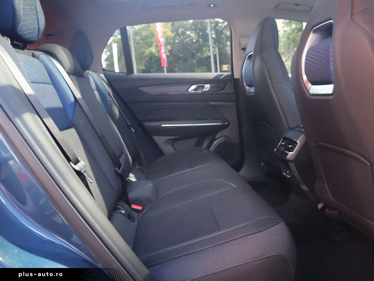 LYNC AND CO 01 1.5 TD PHEV Aut. LED ACC 360  Pano