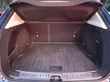 LYNC AND CO 01 1.5 TD PHEV Aut. LED ACC 360  Pano