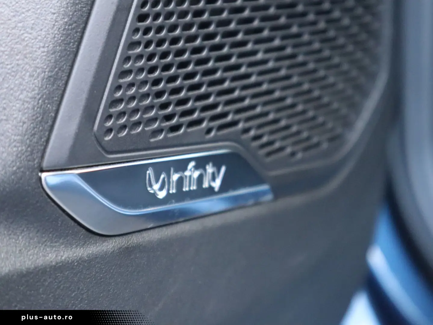 LYNC AND CO 01 1.5 TD PHEV Aut. LED ACC 360  Pano