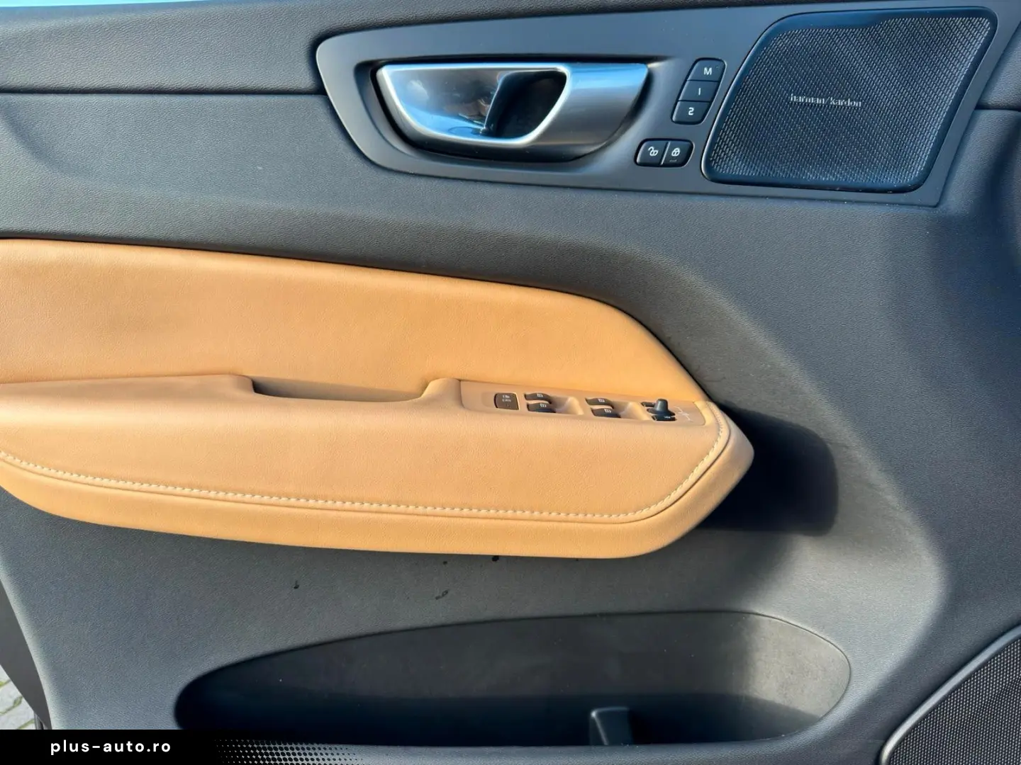 VOLVO XC60 B4d Plus Dark AWD