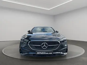 MERCEDES-BENZ E 300 e 4Matic AMG Line