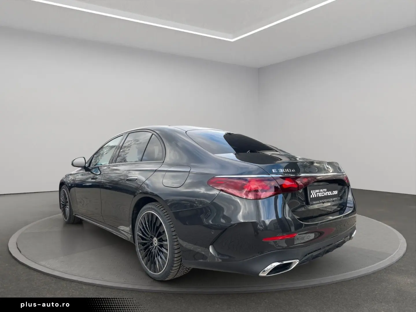 MERCEDES-BENZ E 300 e 4Matic AMG Line